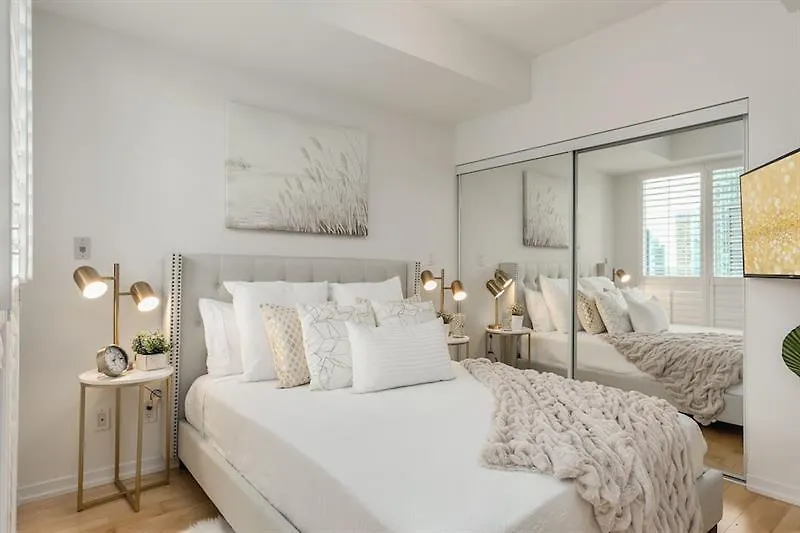 The Maple Boutique Suites Vr Toronto Hotel