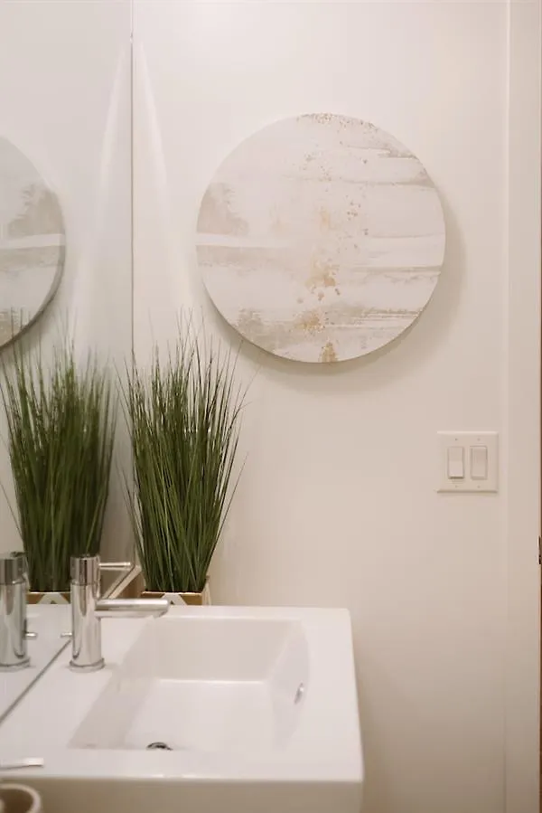 The Maple Boutique Suites Vr Toronto Hotel