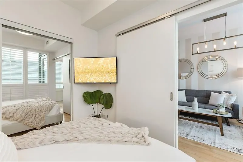 The Maple Boutique Suites Vr Toronto