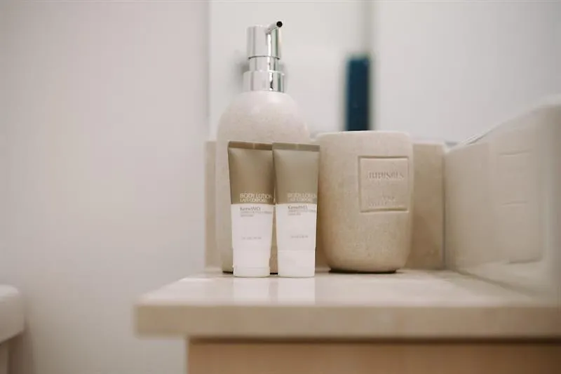 The Maple Boutique Suites Vr Toronto Hotel