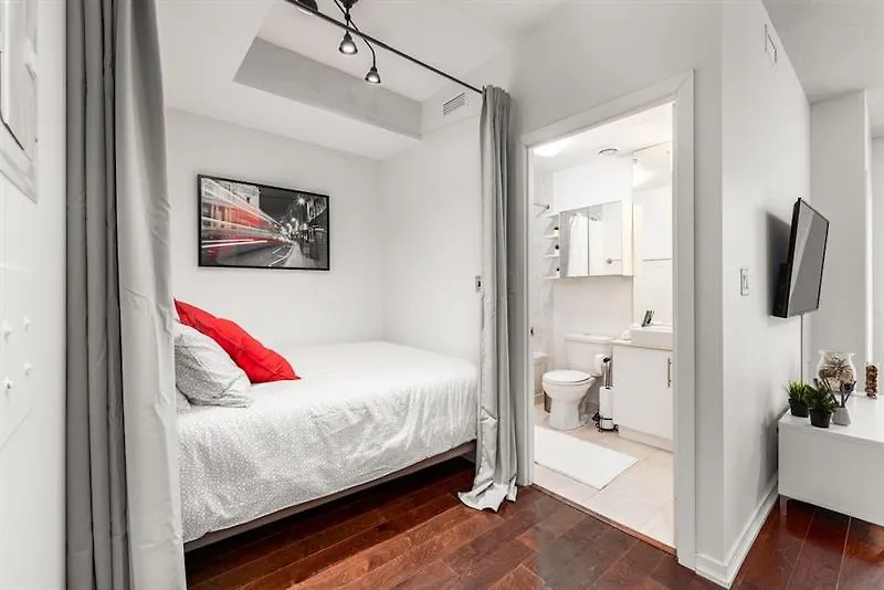 The Maple Boutique Suites Vr Toronto Hotel