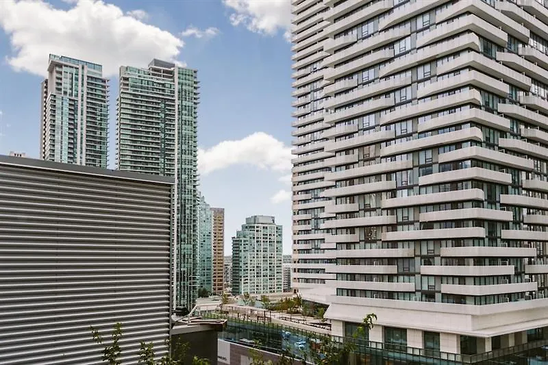 The Maple Boutique Suites Vr Toronto Hotel