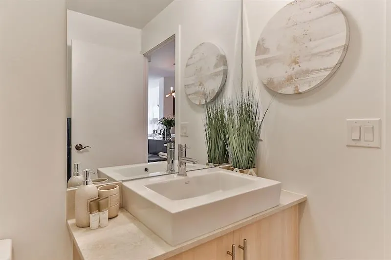 The Maple Boutique Suites Vr Toronto Hotel