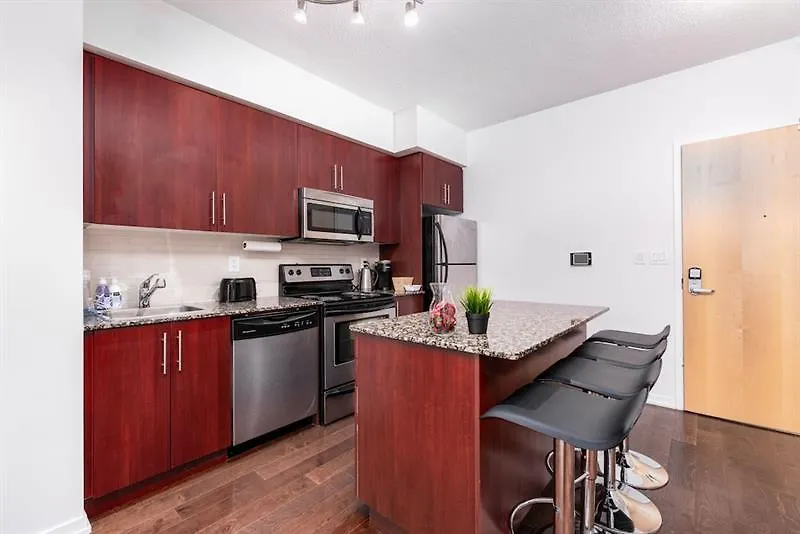 The Maple Boutique Suites Vr Toronto Hotel